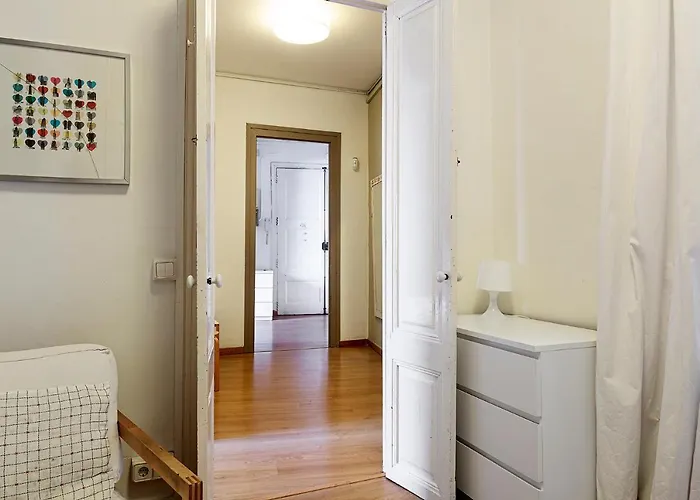 Apartament Amplio Con Dos En Sant Antoni / Poble Sec